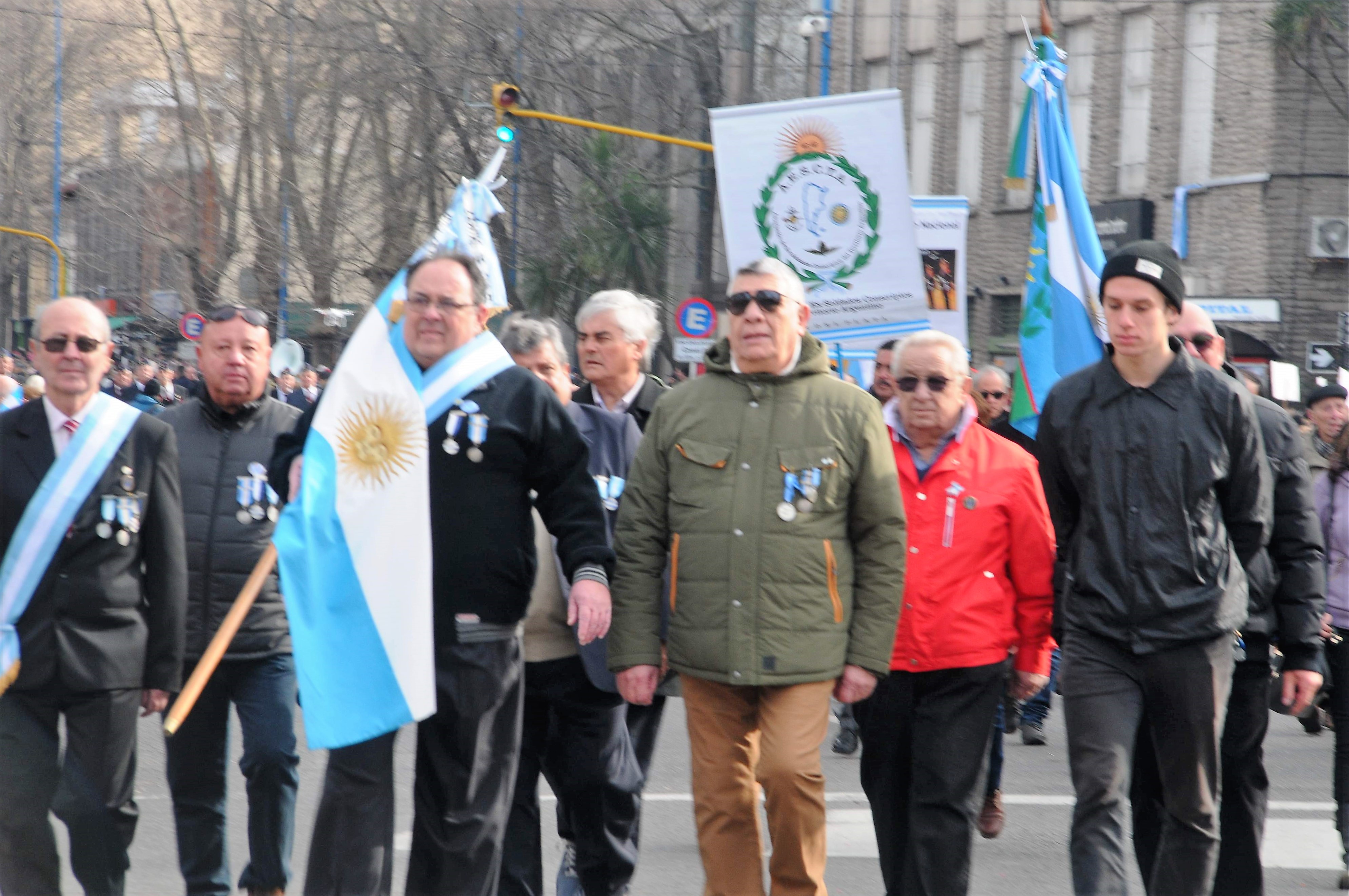 DESFILE76