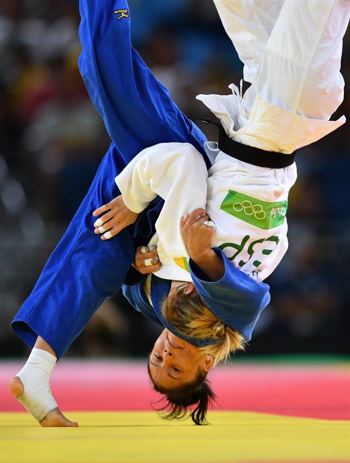 Gomez-Babamuratova-Rio2016